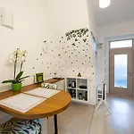 公寓 That Cat Flat - Free Parking, Near Center, Cats! 卢布尔雅那