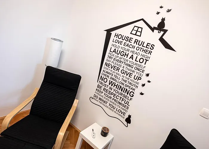 That Cat Flat - Free Parking, Near Center, Cats! *